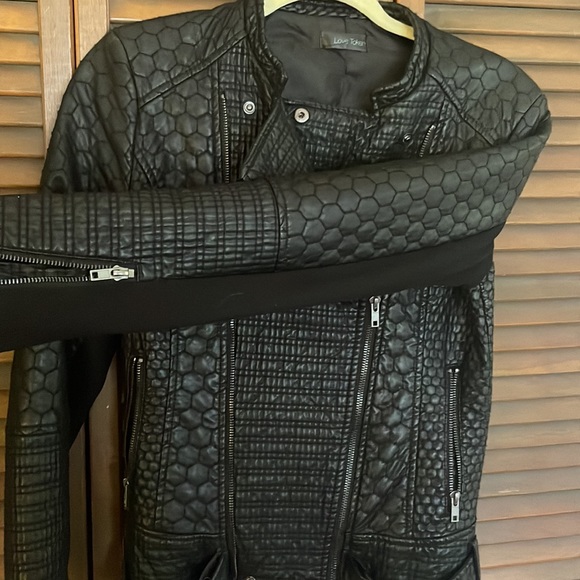 Embossed leather jacket - Picture 5 of 6